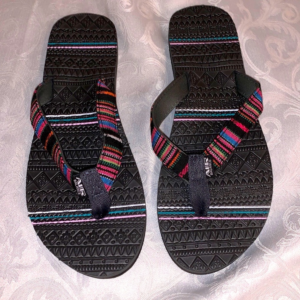 Air Balance Thong sandals, size 10 NWOT